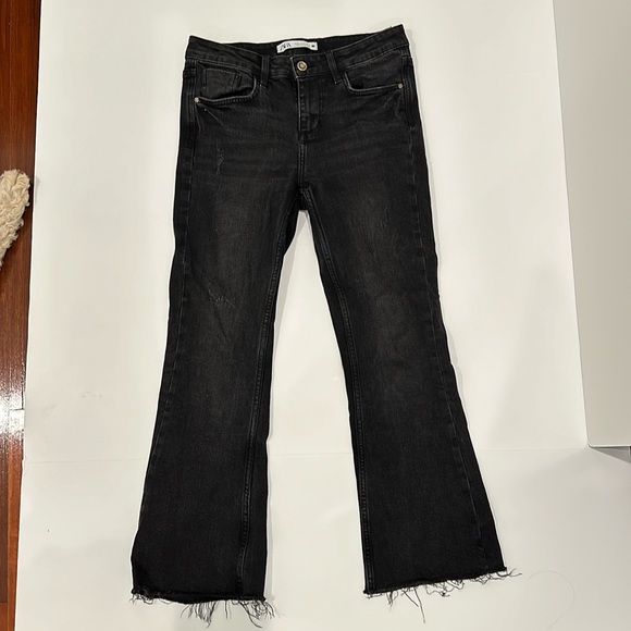 Zara Denim - Zara Black Ankle & Cropped Jeans